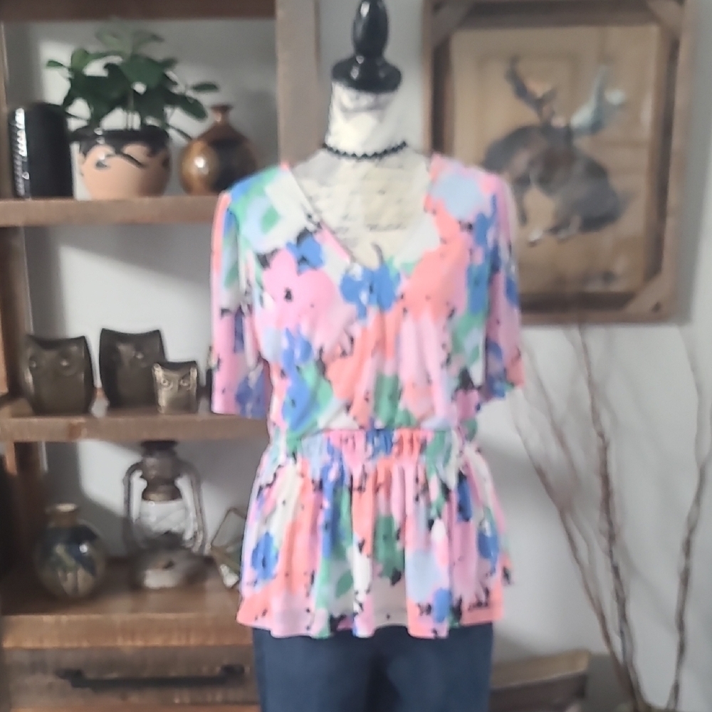 Ava & Viv Pink Multi Floral Peplum V-Neck Tunic